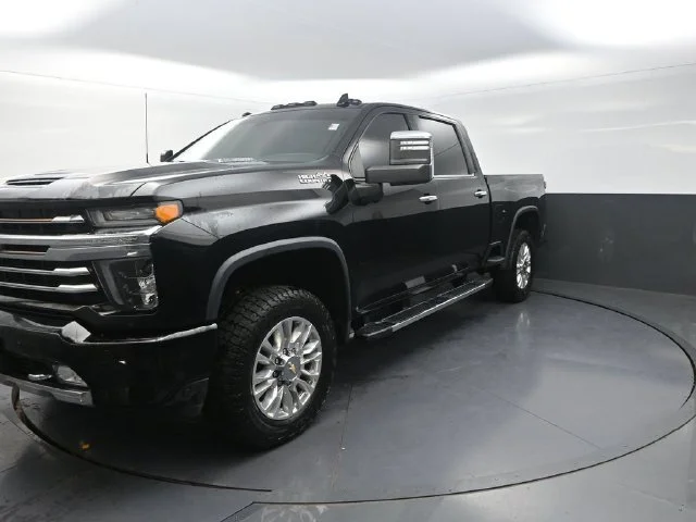 Used 2020 Black Chevrolet High Country image 3