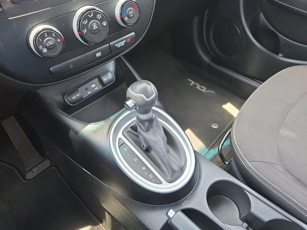 Used 2016 Titanium Gray Kia Base image 25