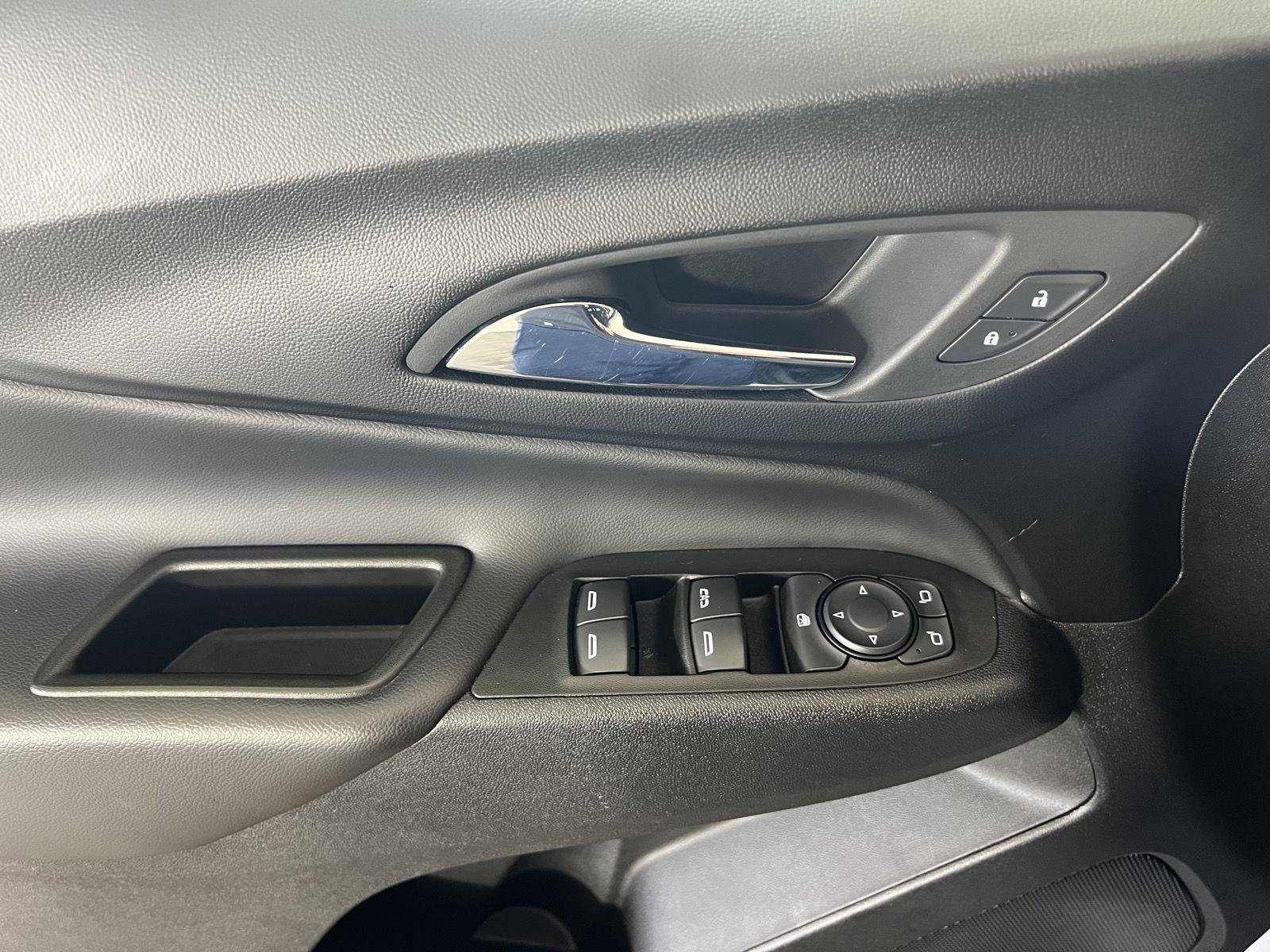 Used 2022 Silver Ice Metallic Chevrolet LT image 13