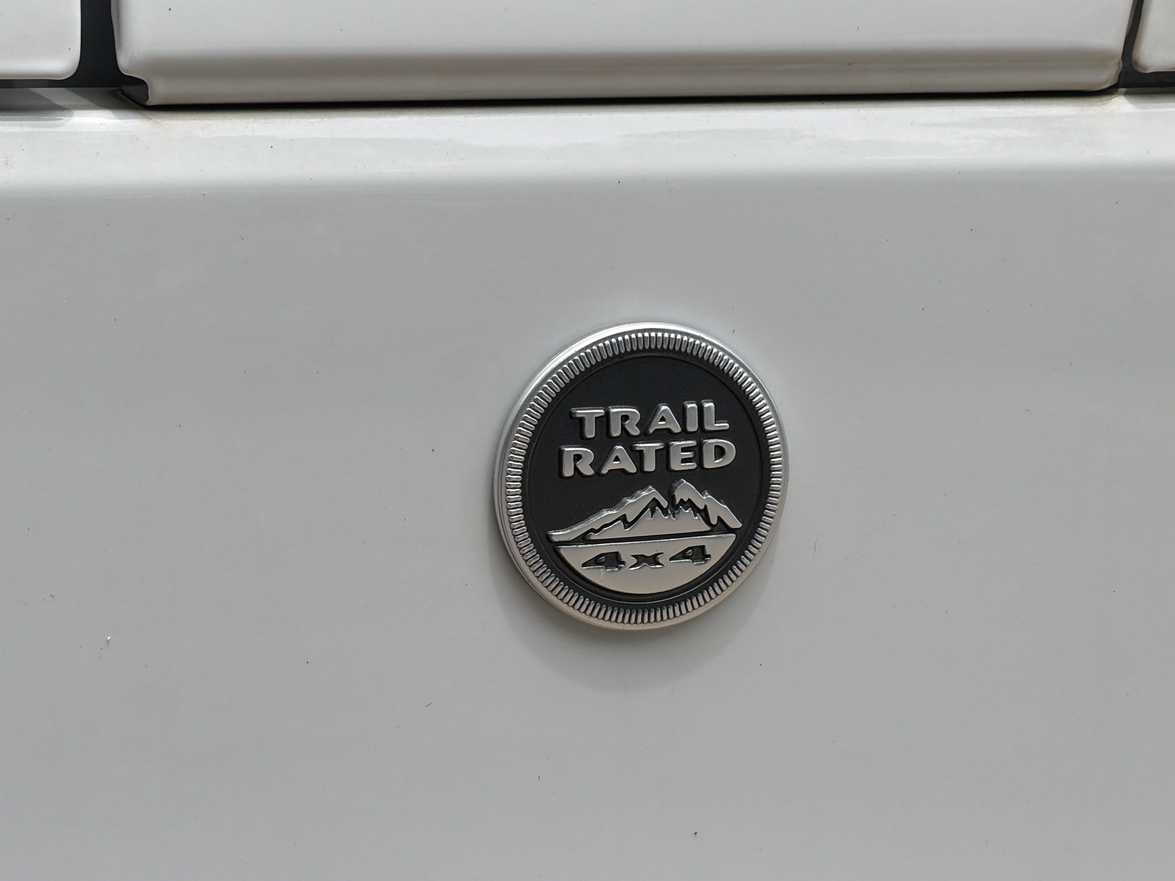 Used 2017 Bright White Clearcoat Jeep Sport image 25