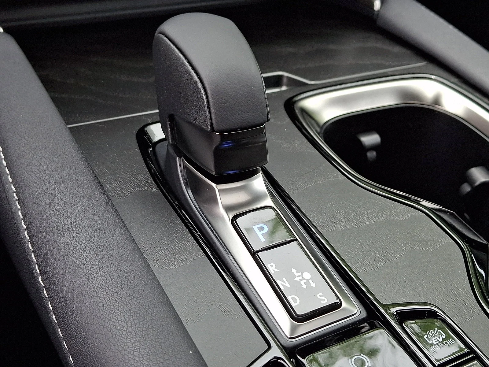 2026 Lexus RX 450h+ Premium - Photo 9