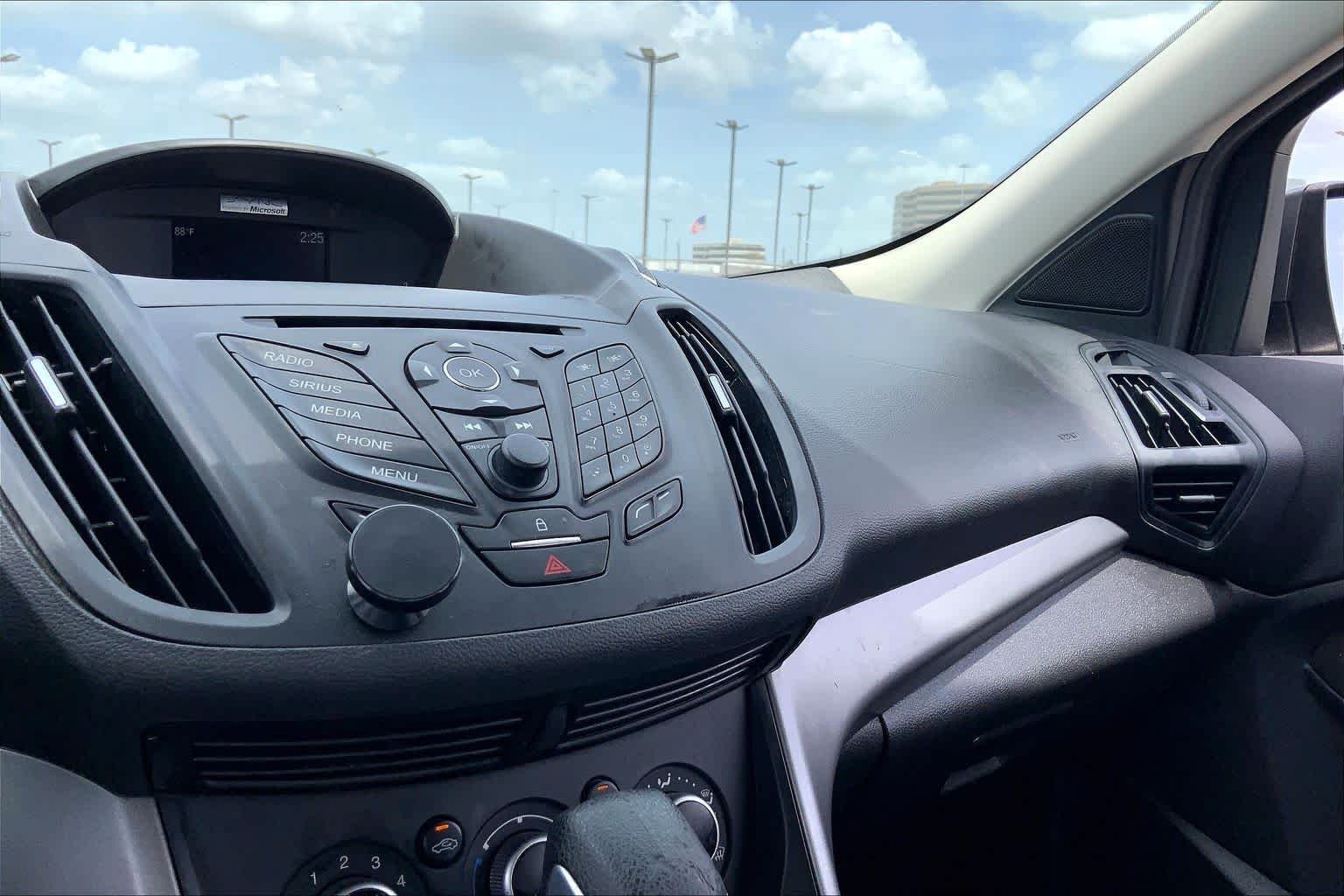 Used 2014 Sterling Gray Metallic Ford SE image 35