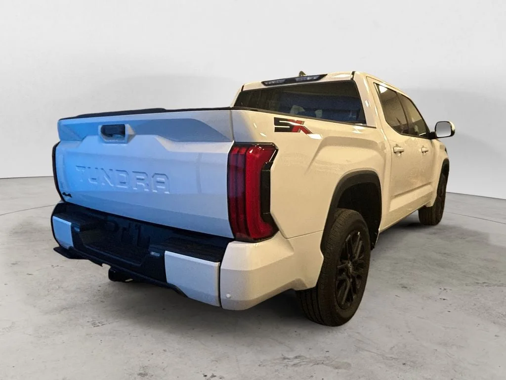 New 2026 Ice Cap Toyota SR5 image 5
