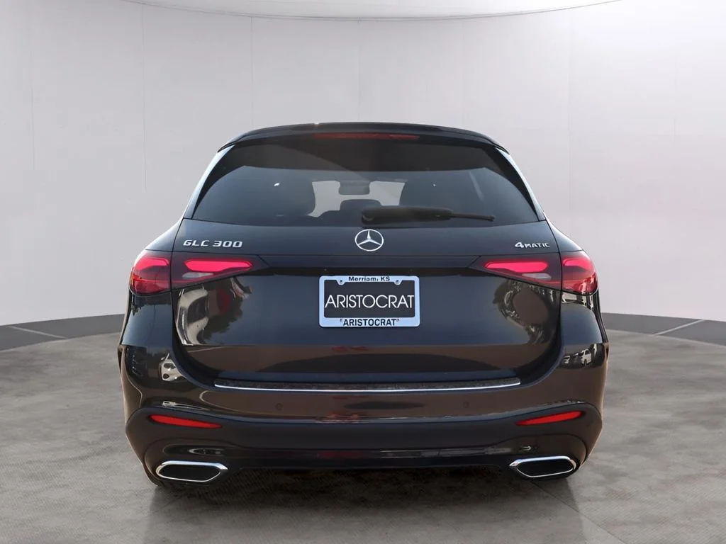 2026 Mercedes-Benz GLC Base - Photo 6