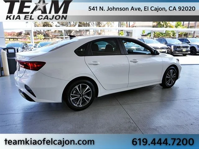 Used 2024 White Kia LXS image 8