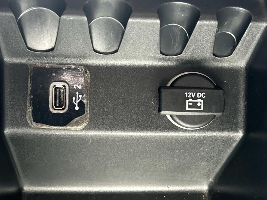 Used 2019 White Jeep Limited image 30