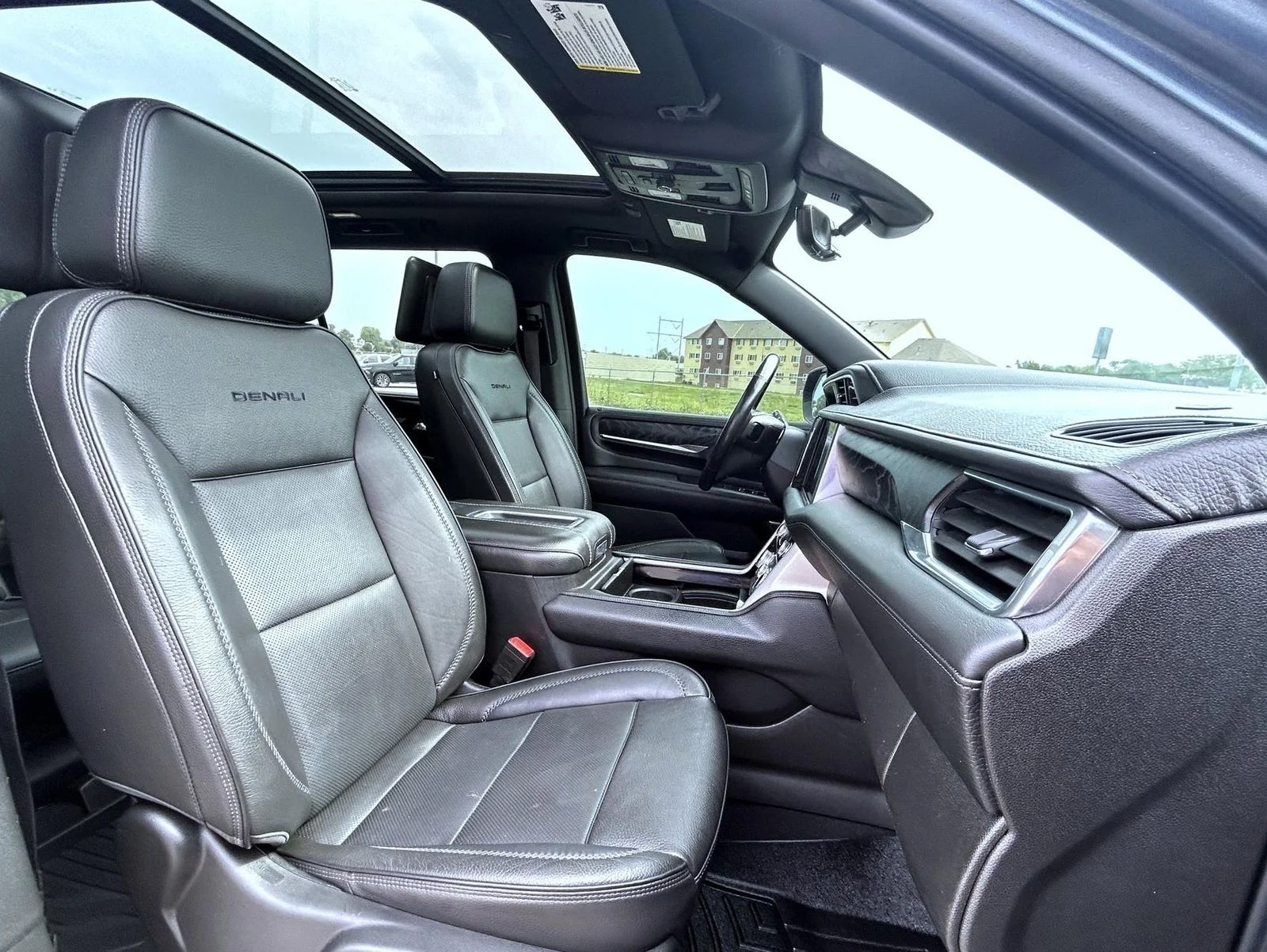 Used 2021 Blue GMC Denali image 16