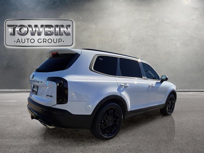 Used 2021 White Pearl KIA SX AWD image 4