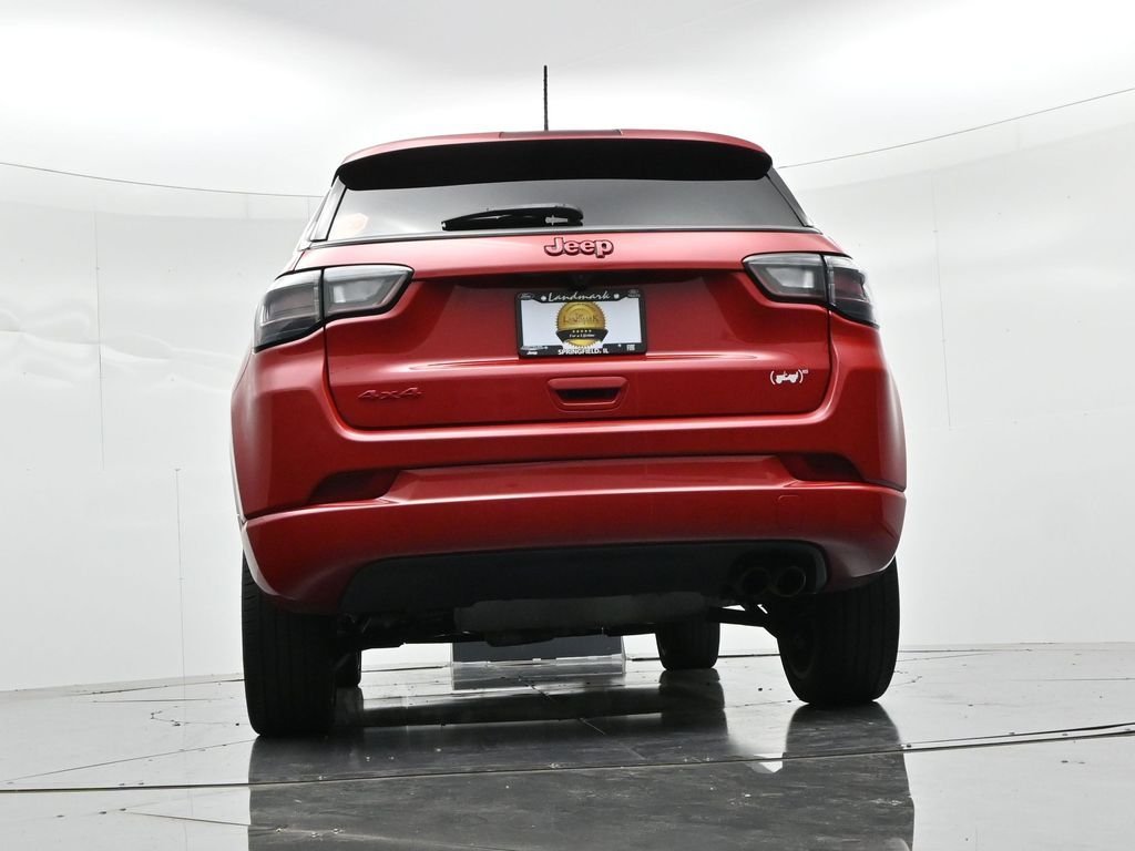 Used 2022 Red Jeep Limited image 19