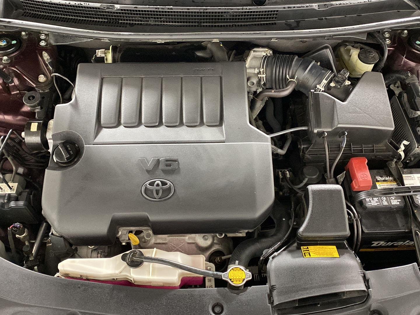 Used 2015 Sizzling Crimson Mica Toyota XLE image 9
