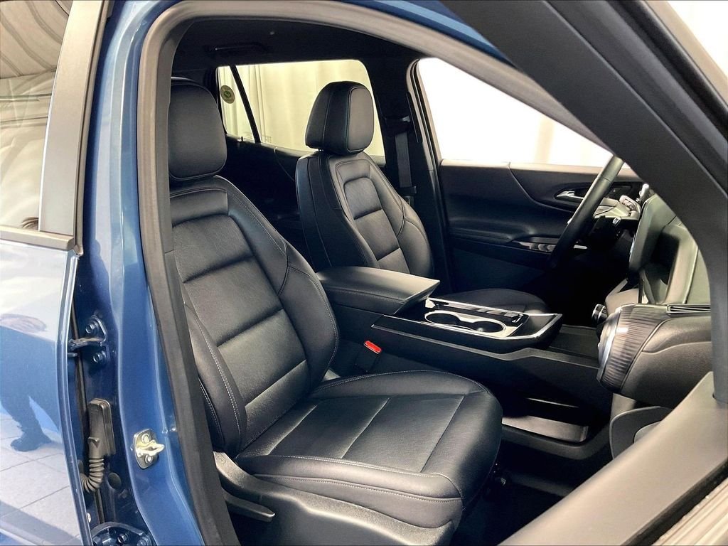 Used 2025 Blue Chevrolet LT image 11