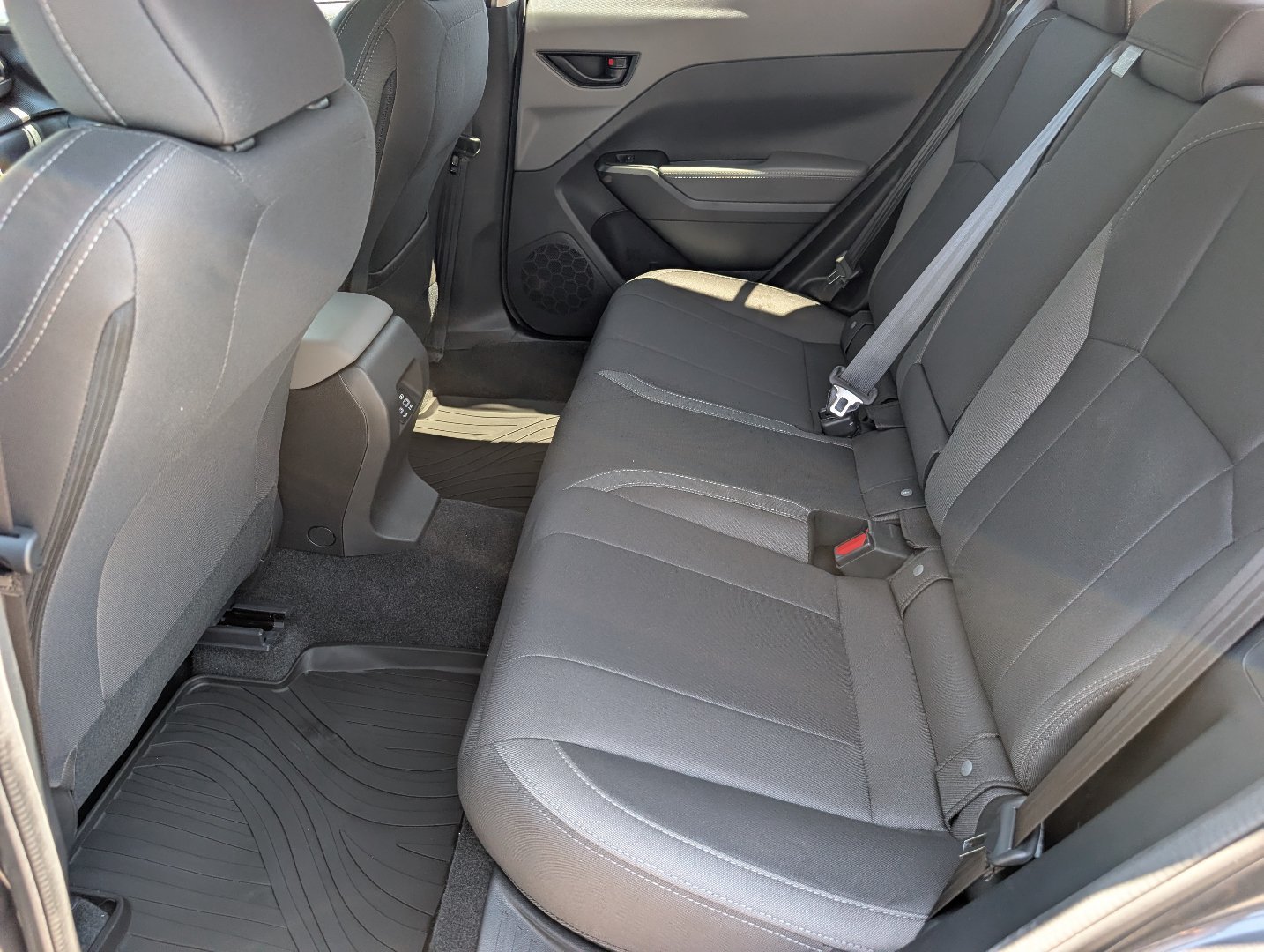 New 2026 MAGNETITE GRAY PEARL Subaru Premium image 25