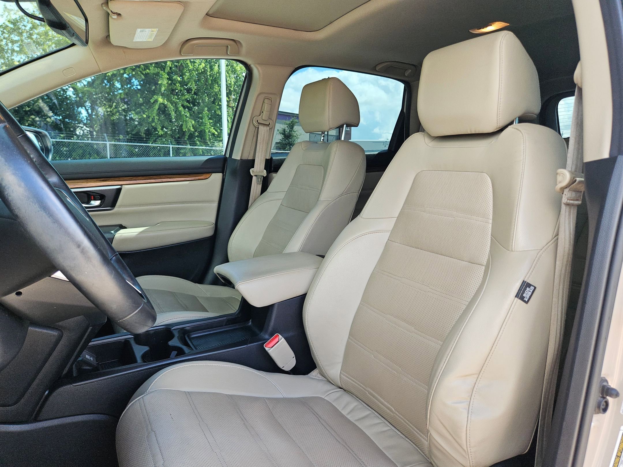 Used 2017 Beige Honda Touring image 13
