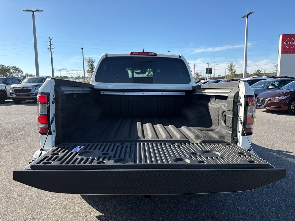 New 2026 Nissan Frontier PRO-4X 4D Crew Cab