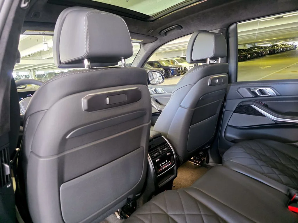 New 2027 Brooklyn Grey Metallic BMW xDrive40i image 12