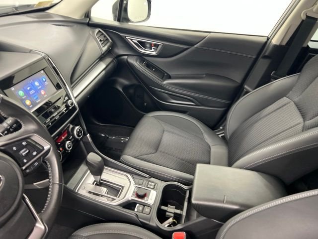 Used 2023 Crystal Black Silica Subaru Premium image 22