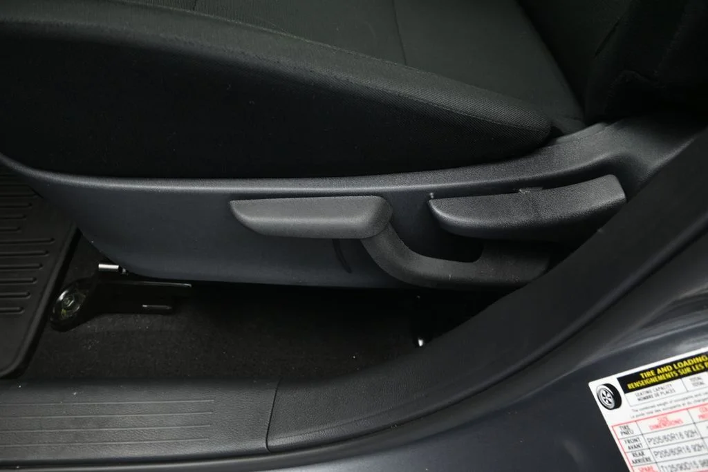 Certified Used 2025 Gun Metallic Nissan S image 24