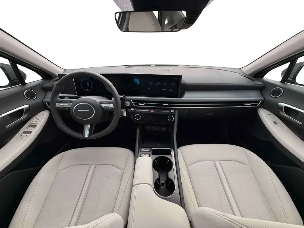 New 2026 Silver Hyundai SEL Sport image 14