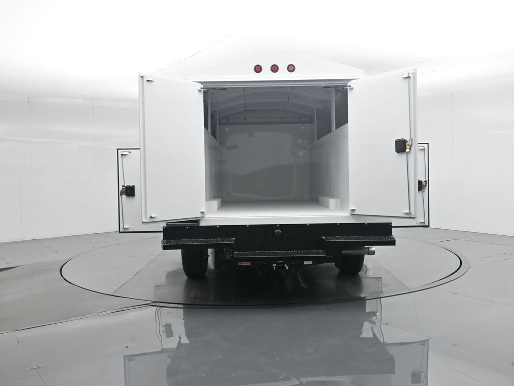 New 2026 Oxford White Ford Base image 67