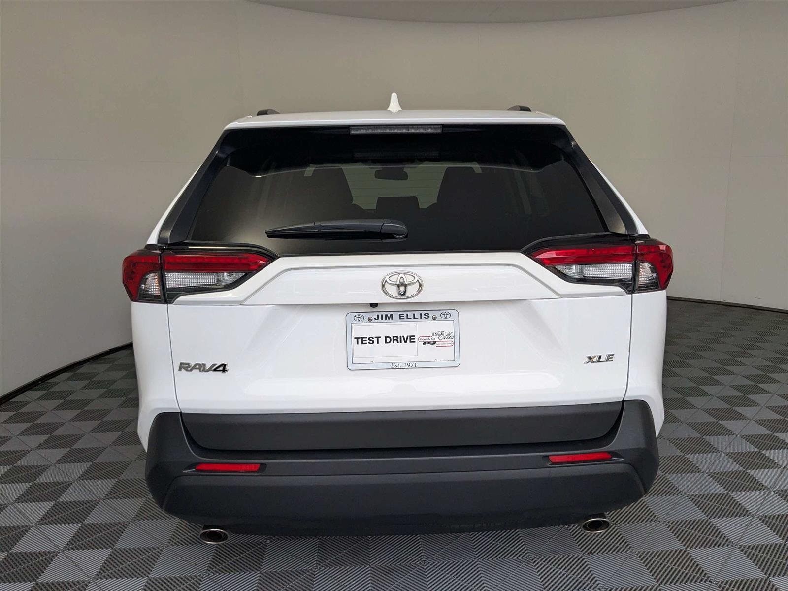 Certified Used 2024 Ice Cap Toyota XLE image 4
