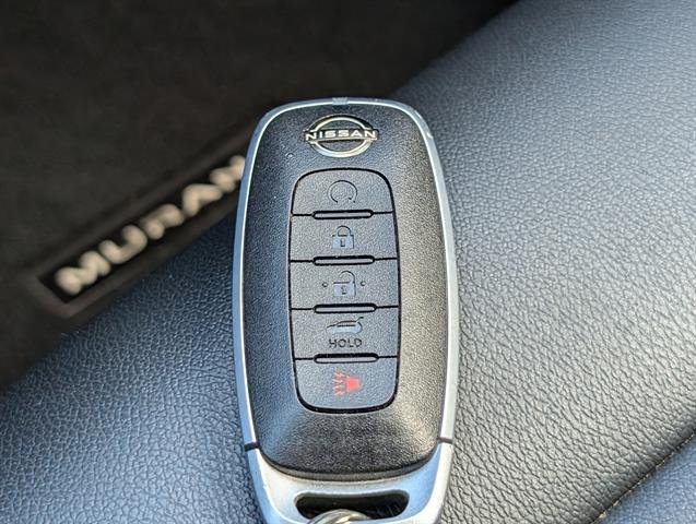 Used 2025 Super Black Nissan SL image 31