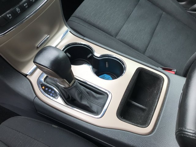 Used 2017 True Blue Pearlcoat Jeep Laredo image 21
