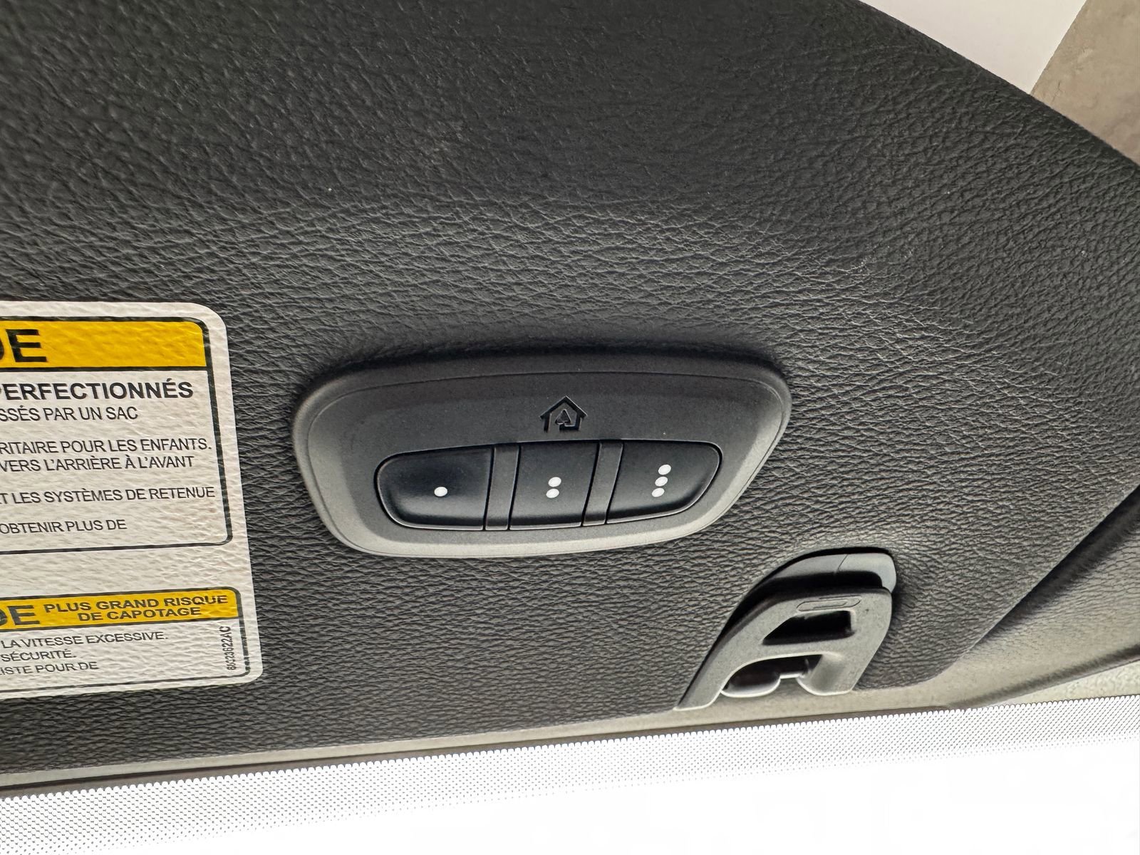 Used 2021  Jeep Willys image 2