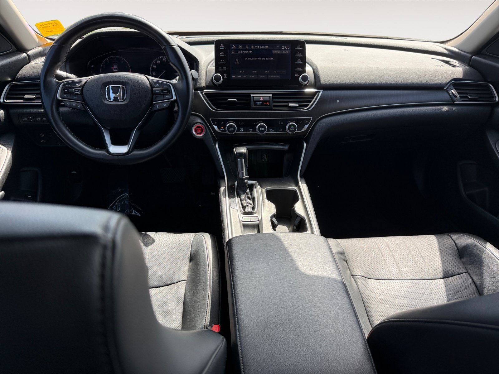 Certified Used 2018 Silver Honda Touring image 15