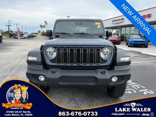 Used 2025 Blue Jeep Sport S image 2