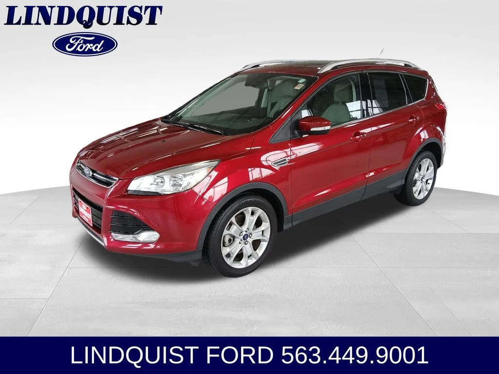 2016 Ford Escape Titanium's photo