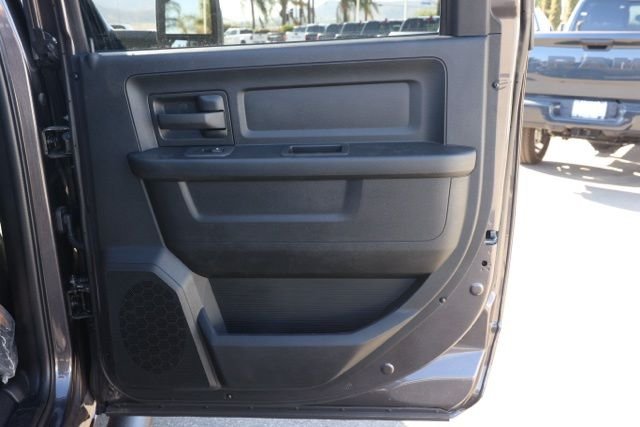 New 2026 Granite Crystal Metallic Clear-Coat Exterior Paint RAM Tradesman image 18