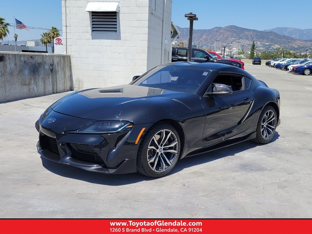 2023 Toyota Supra 2.0's photo