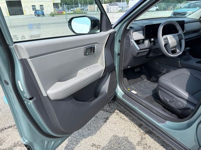 New 2027 Iceberg Green Kia EX image 12