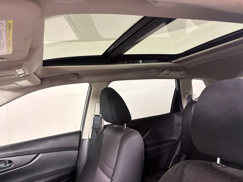 Used 2020 Silver Nissan SV image 36