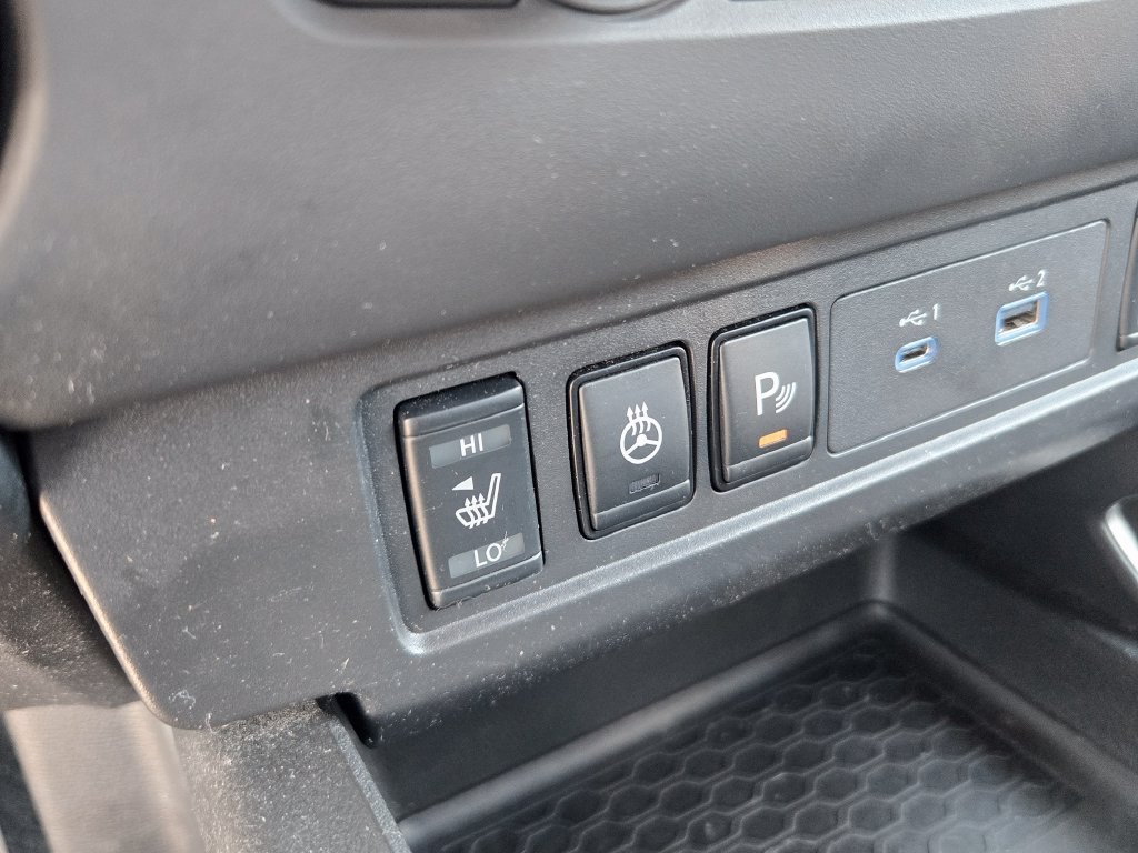Used 2023 Black Nissan SV image 33