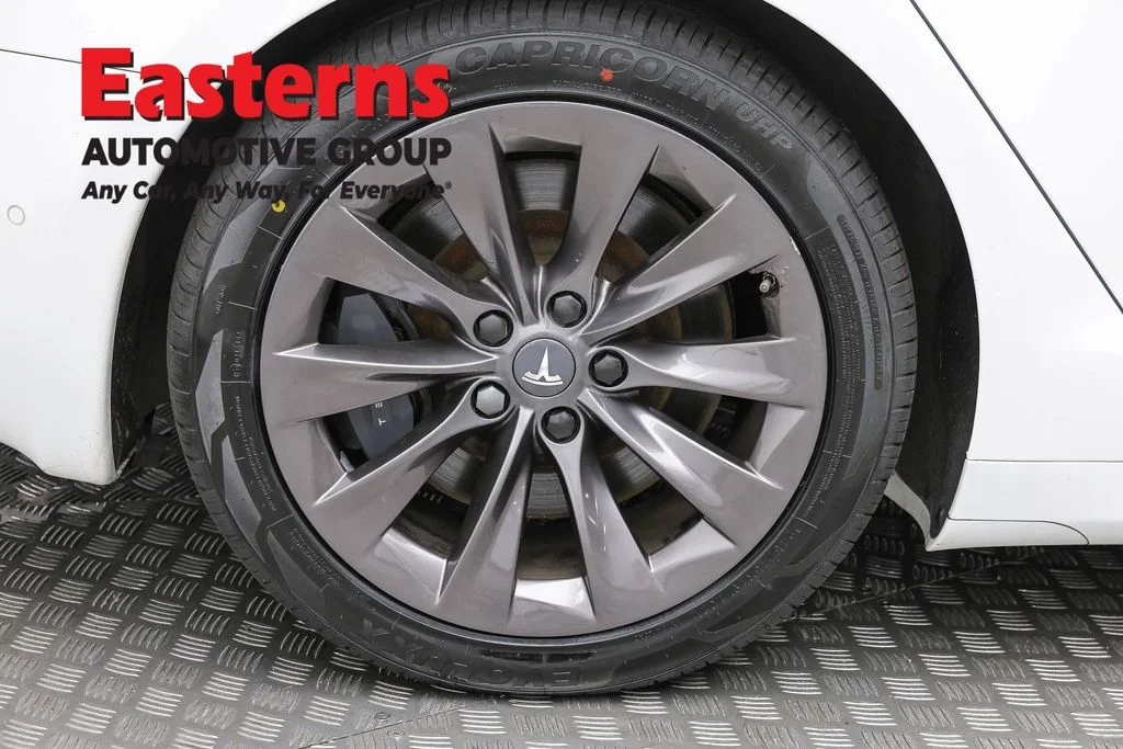 Used 2018 White Tesla 100D image 25