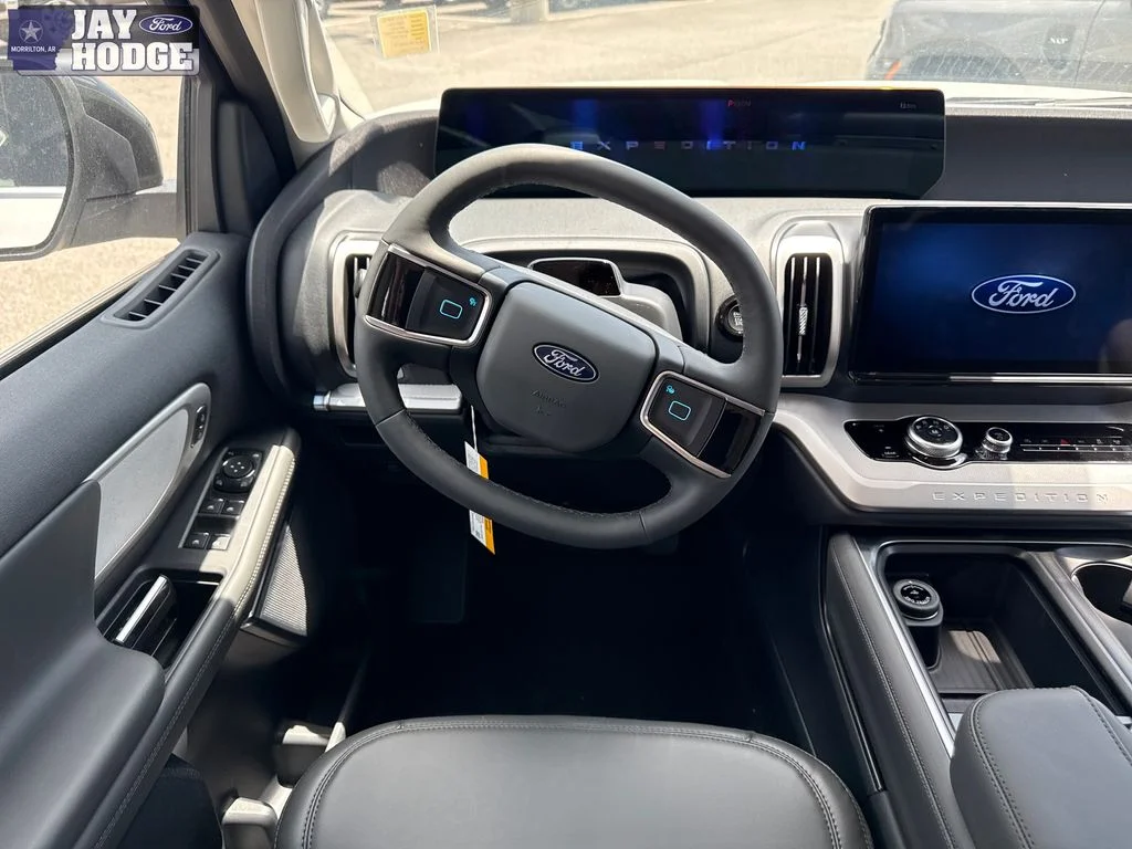New 2026 Oxford White Ford Active image 16