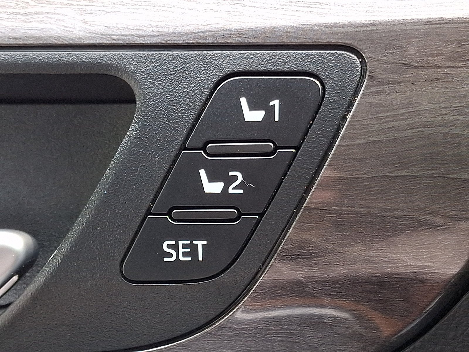 Used 2023 Moon Dust Toyota Platinum image 26