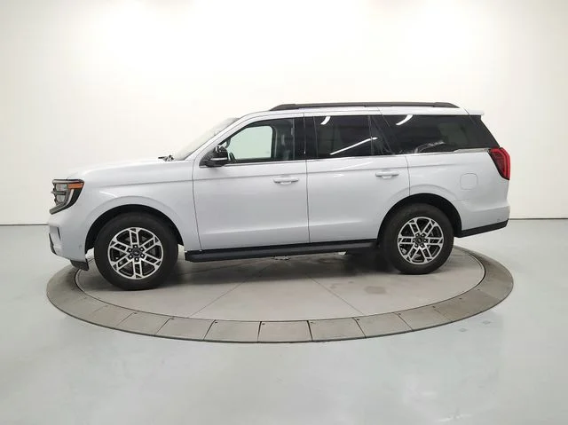 Used 2025 Silver Ford Active image 5