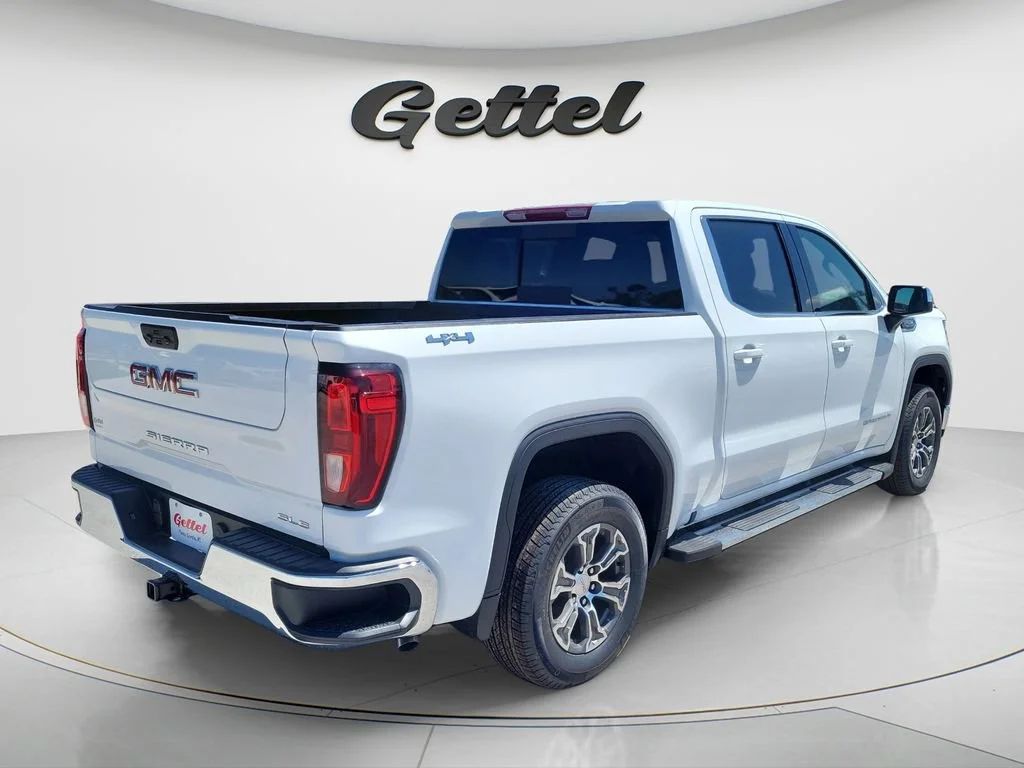 New 2026 Summit White GMC SLE image 5