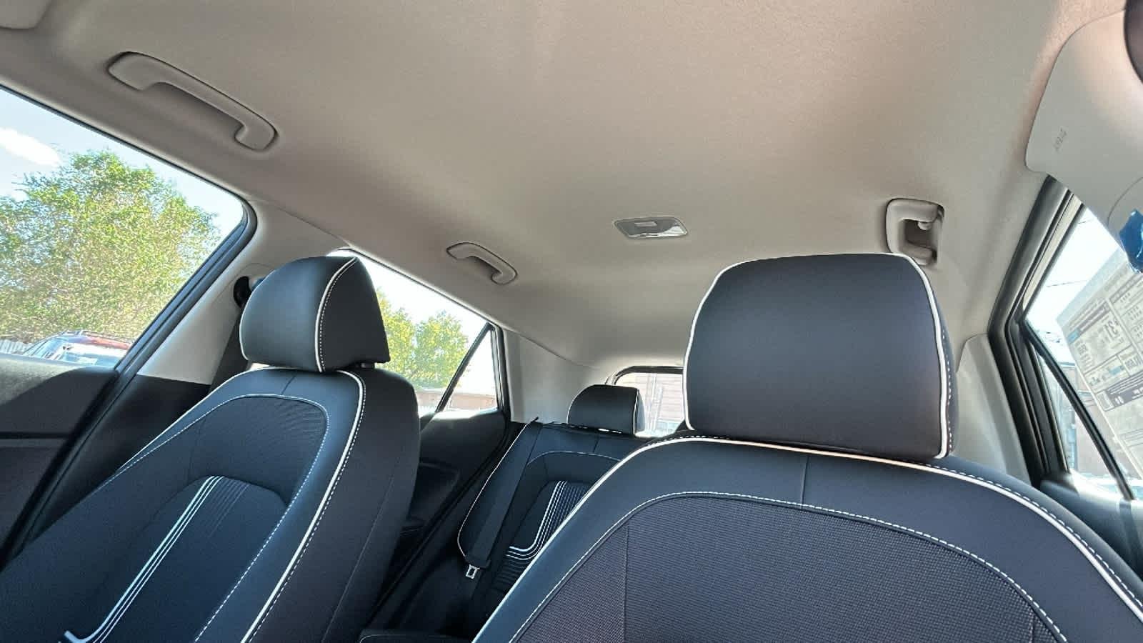 New 2026 Ecotronic Gray w/Black Roof Hyundai SEL w/Two-Tone Roof image 41