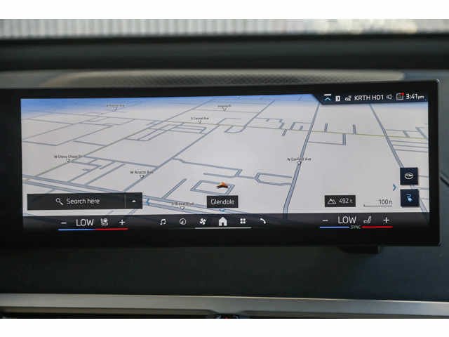 Used 2026 Alpine White BMW xDrive60 image 11