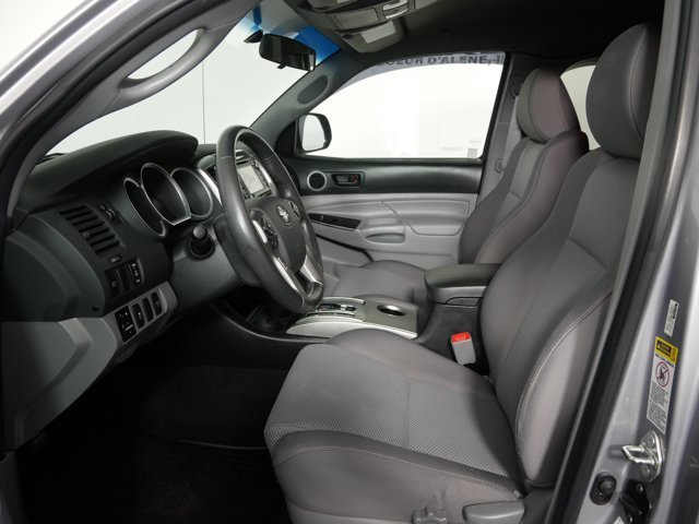 Used 2015 Silver Sky Metallic Toyota Extended Cab TRD Sport Extra Value Pkg image 9