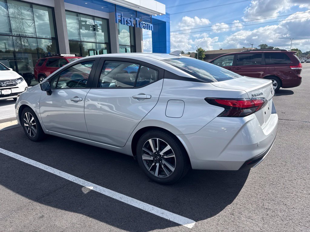 Used 2025 Silver Nissan 1.6 SV image 7