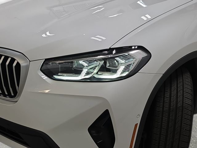 Certified Used 2024 Mineral White Metallic BMW xDrive30i image 28