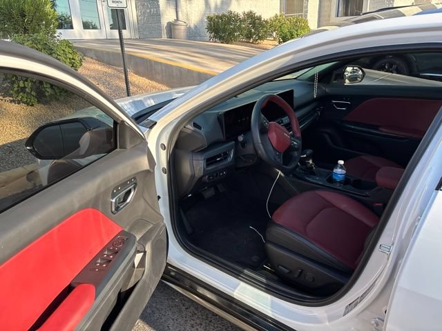 Certified Used 2025 Snow White Pearl Kia GT-Line image 3
