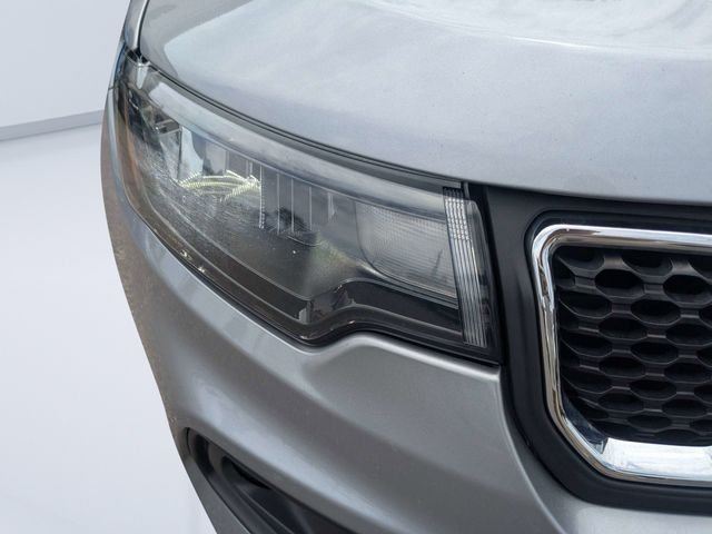 Used 2024  Jeep Latitude image 9