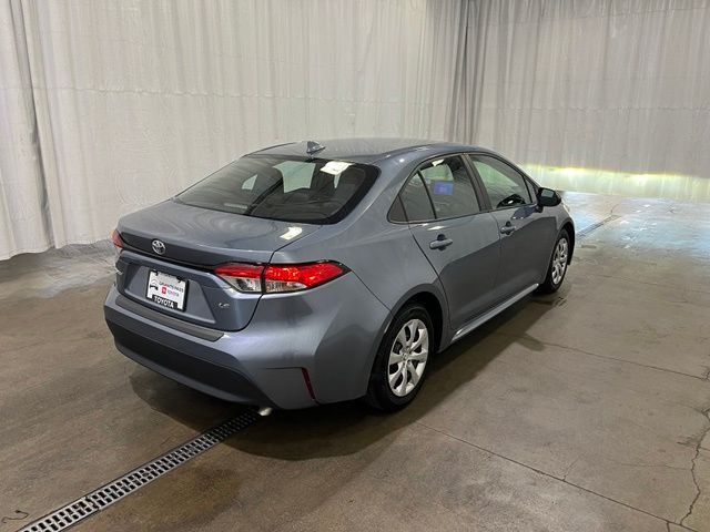 Certified Used 2025  Toyota LE image 4