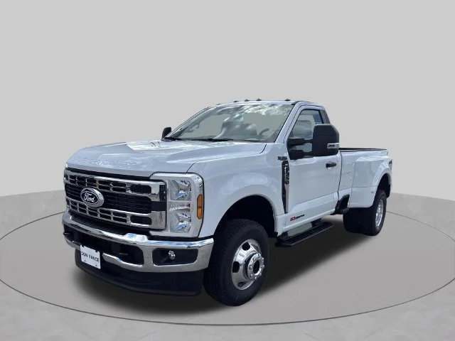 2027 Ford F-350SD XLT