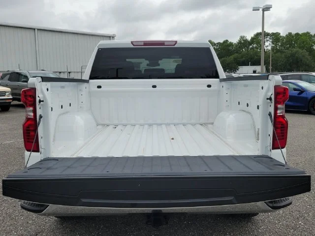 2023 Chevrolet Silverado 1500 LT - Photo 10